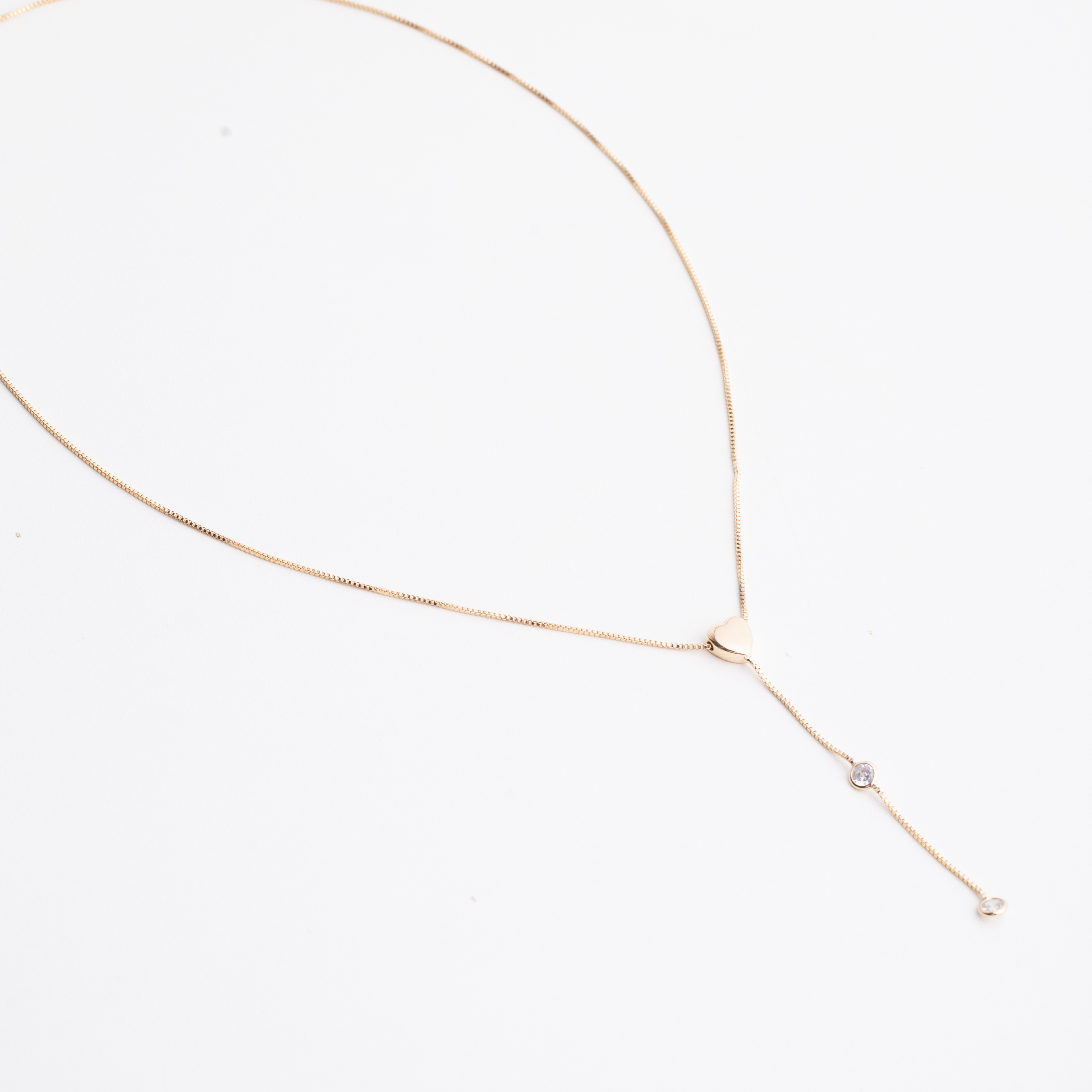 20125 Box Chain Heart Drop with Crystals 16"